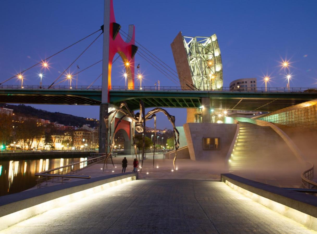 Clasico Y Funcional Vivienda Turistica Centro Bilbao Eksteriør billede