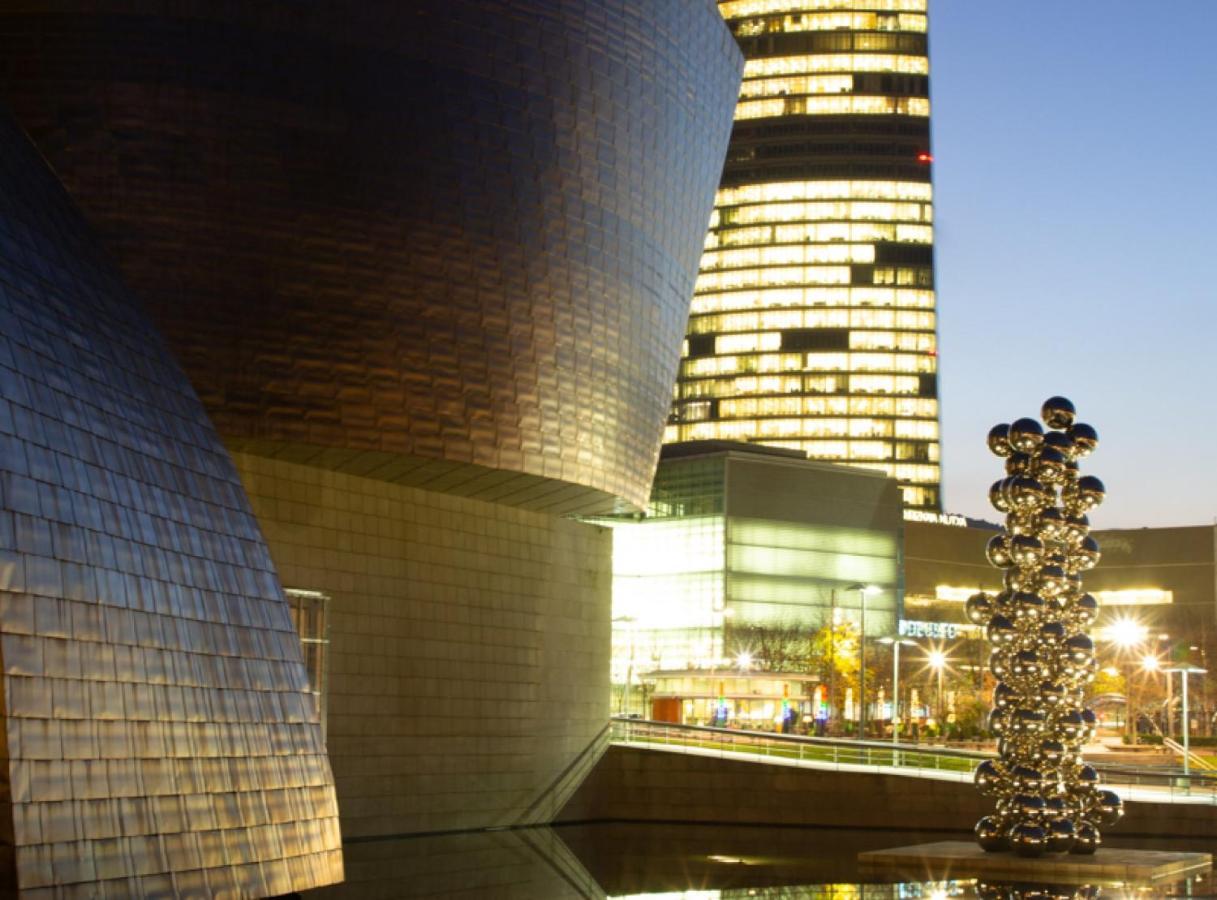 Clasico Y Funcional Vivienda Turistica Centro Bilbao Eksteriør billede